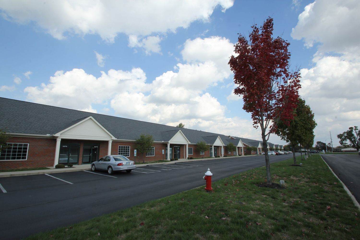 Hilliard Rome Office Park: 5508-5599 Hilliard Rome Office Park, Hilliard, OH, 43026